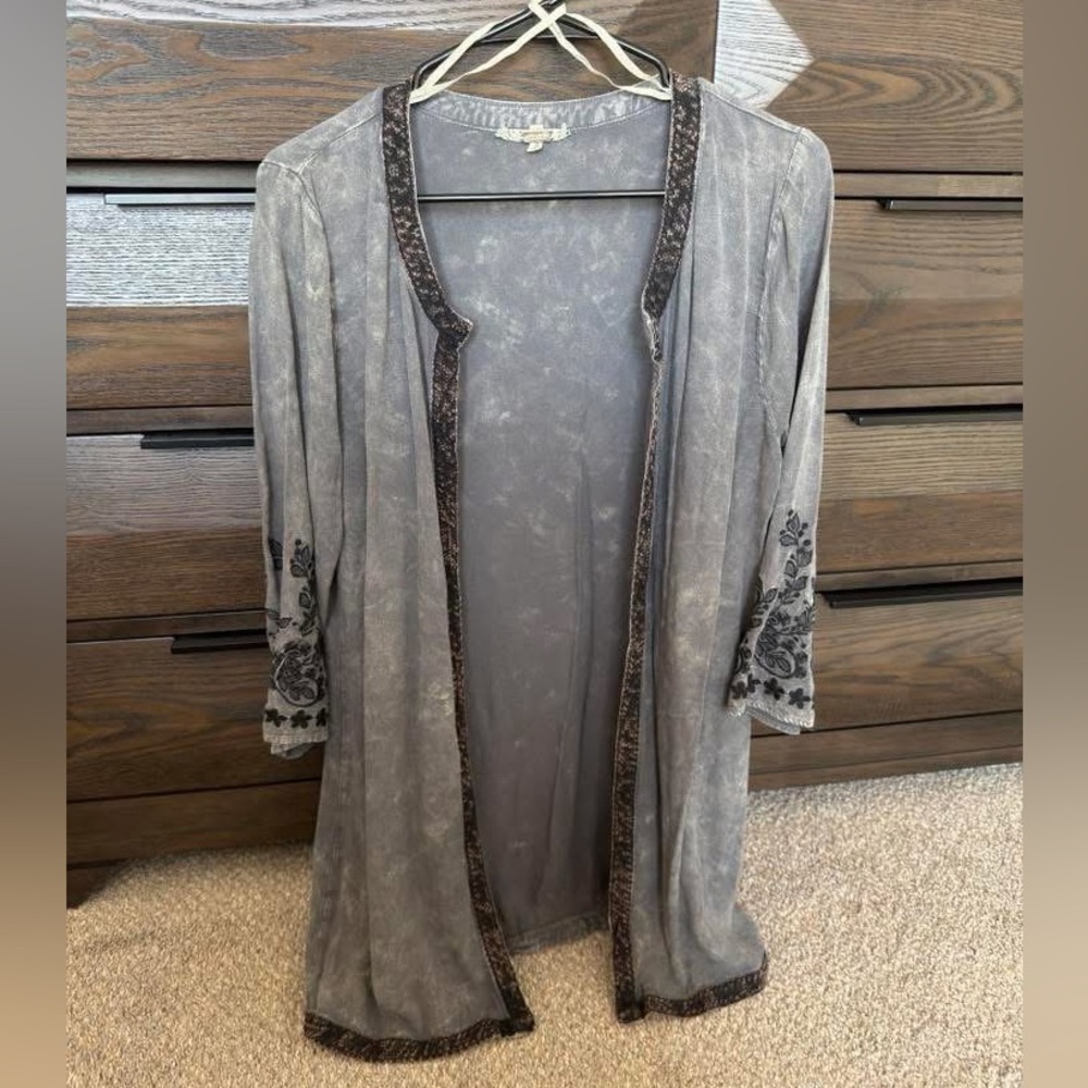 Elegant Gray Embroidered Women's Cardigan